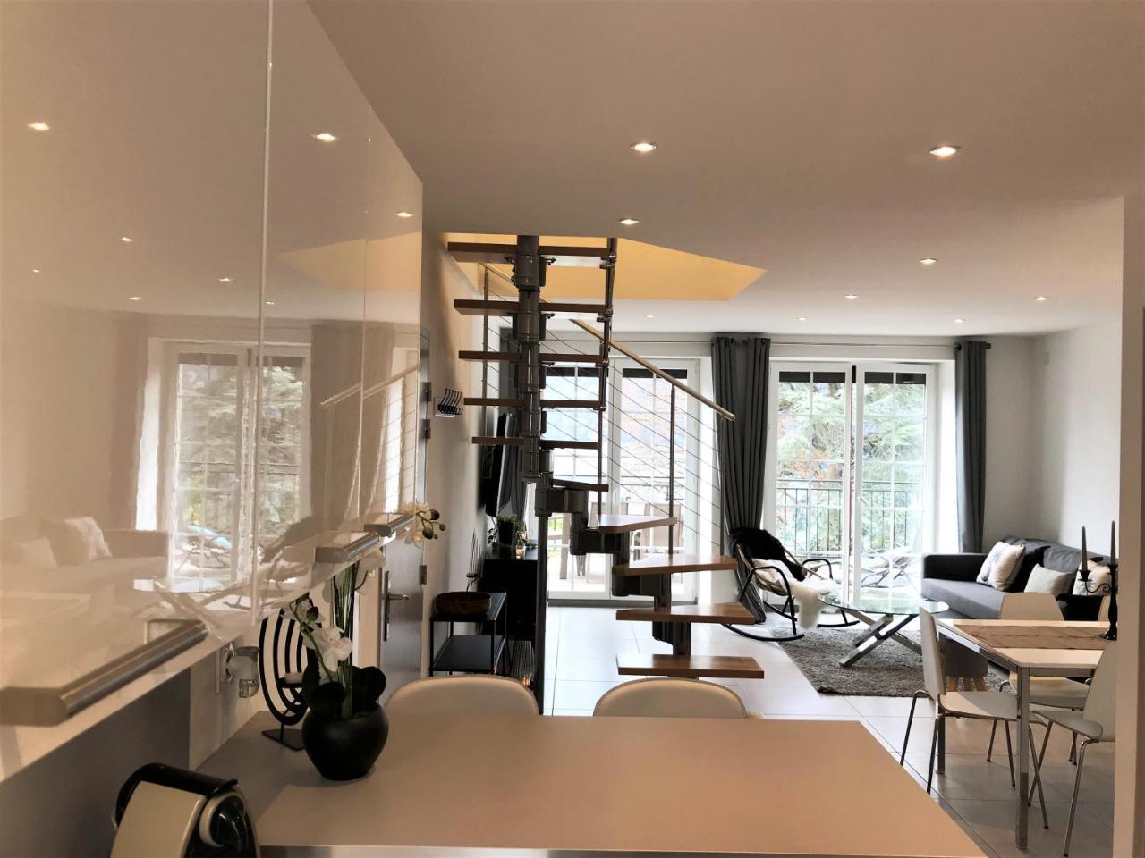 T4 Christina Contemporain, Vue Lac, Climatise Avec Parking * Aix-les-Bains