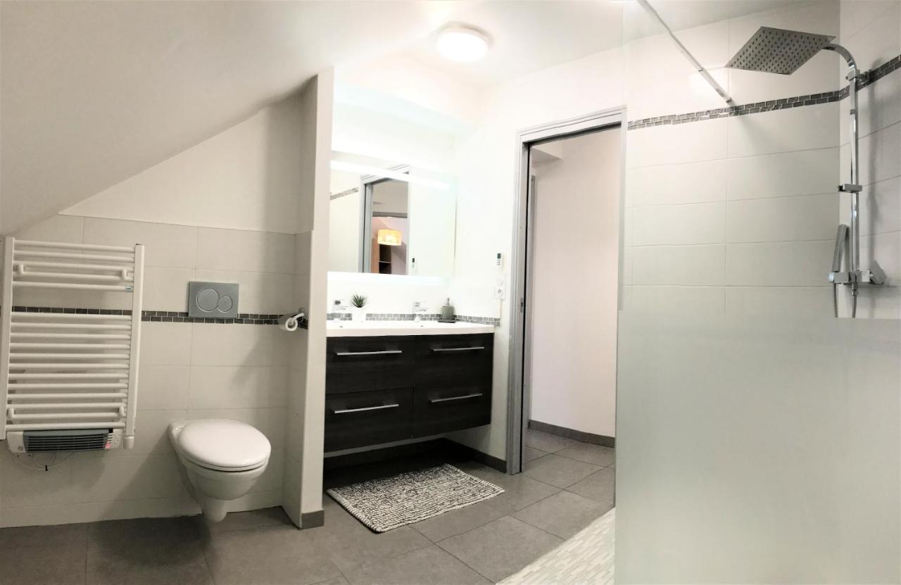 T4 Christina Contemporain, Vue Lac, Climatise Avec Parking Apartment